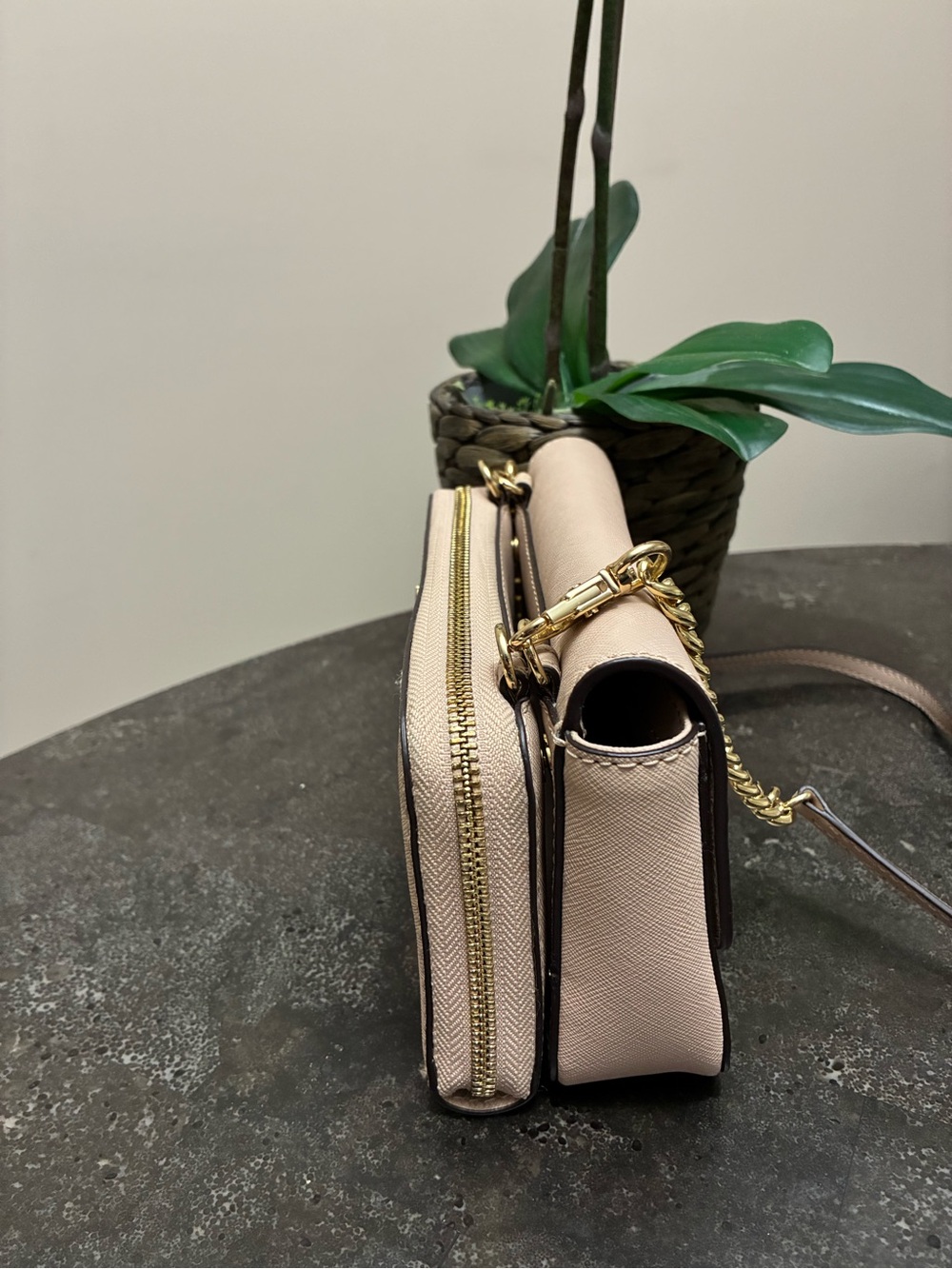 Michael Kors Crossbody Purse & Wallet -Blush/Nude - Picture 4 of 11